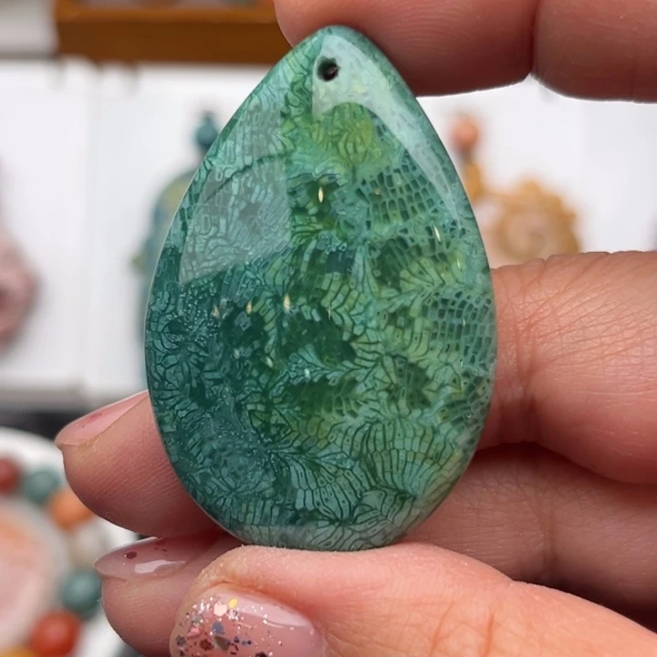 玛瑙/玉髓未镶嵌吊坠硅化玉