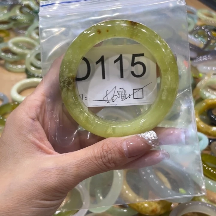 未镶嵌蛇纹石玉手镯