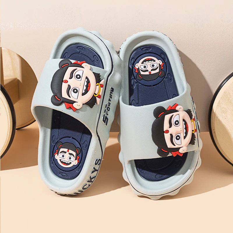 儿童拖鞋哪吒夏季新款男孩3-6-12室内居家软底男童防滑软底凉拖鞋