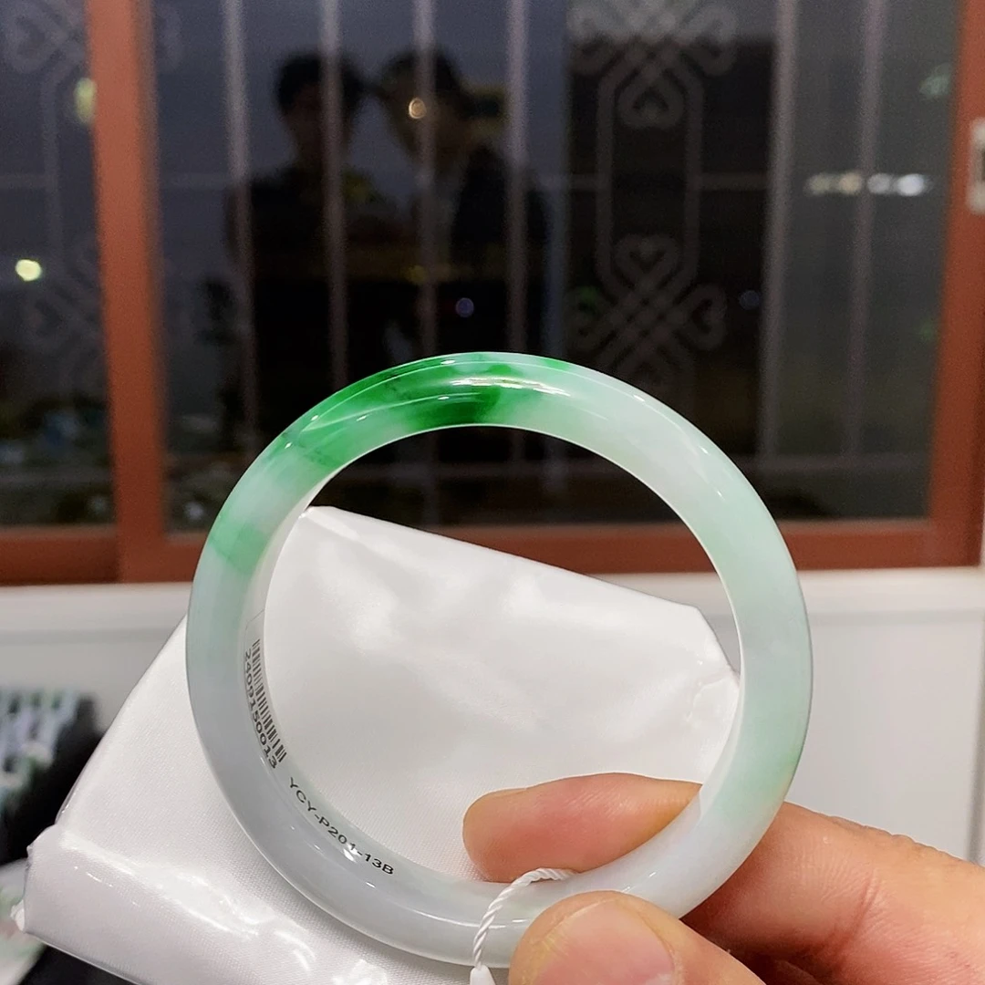 未镶嵌手镯翡翠翡翠