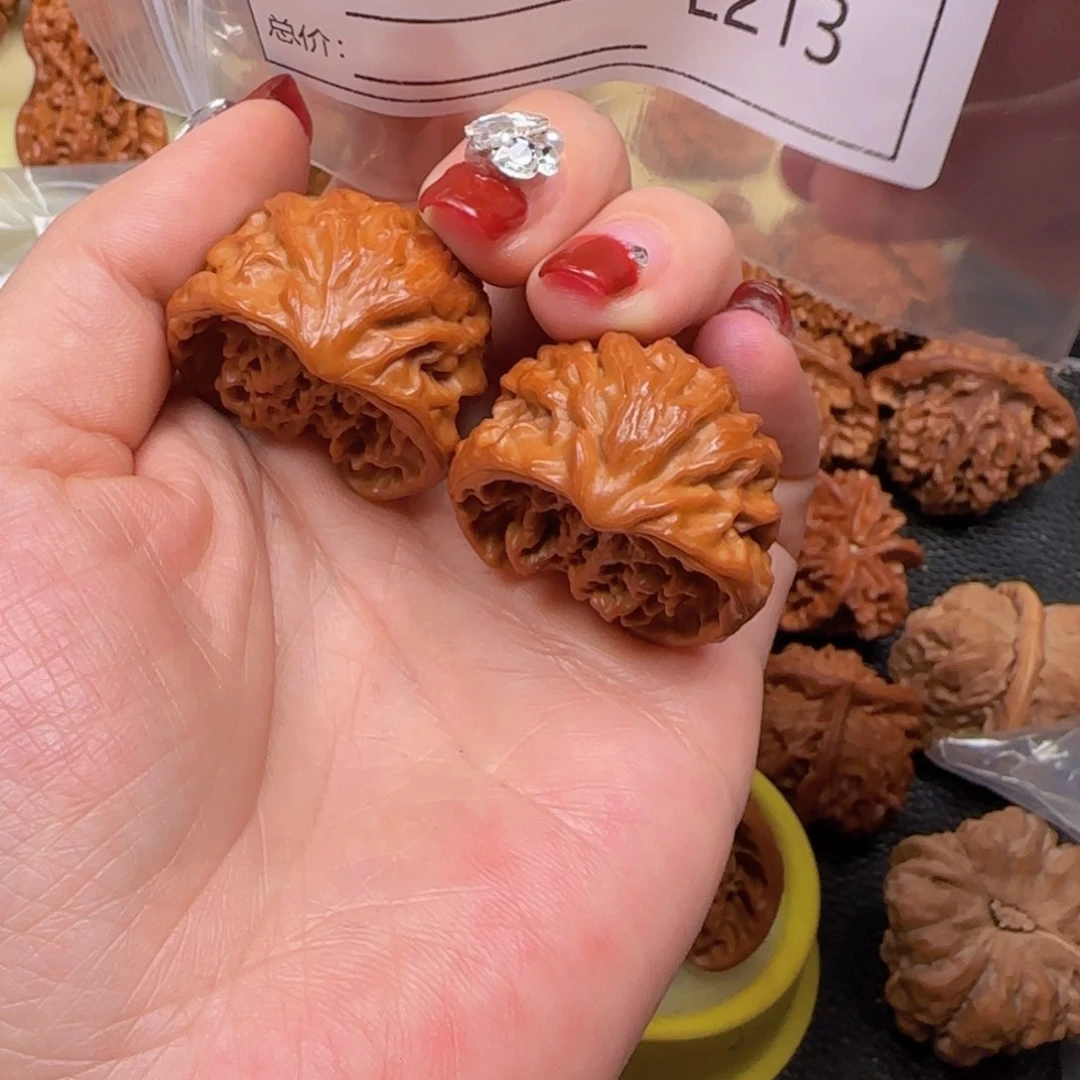 猴头核桃把件A**n34野生聚宝盆