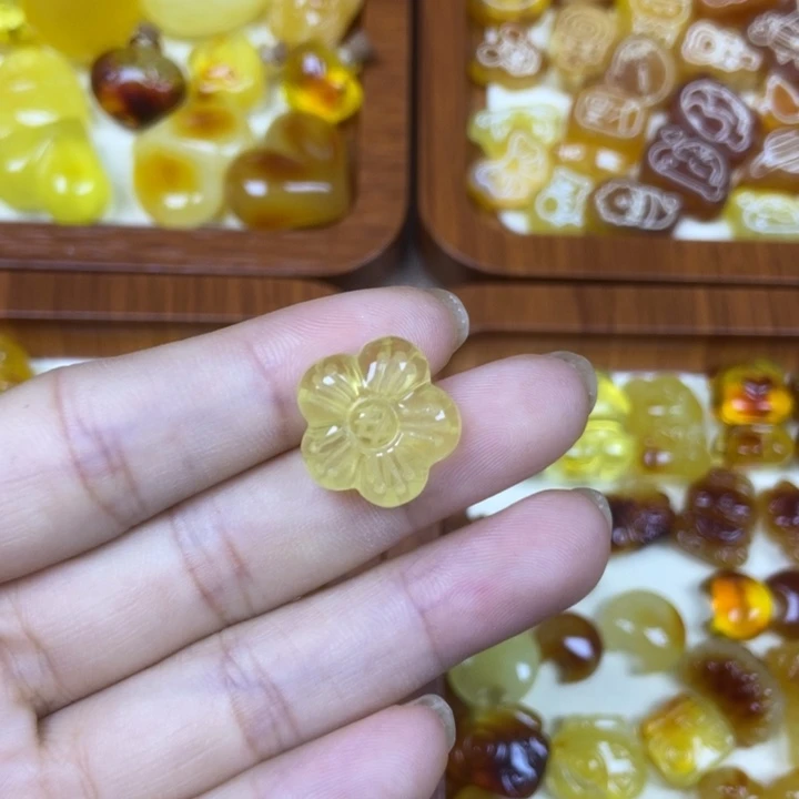 吊坠橄榄核小花花8