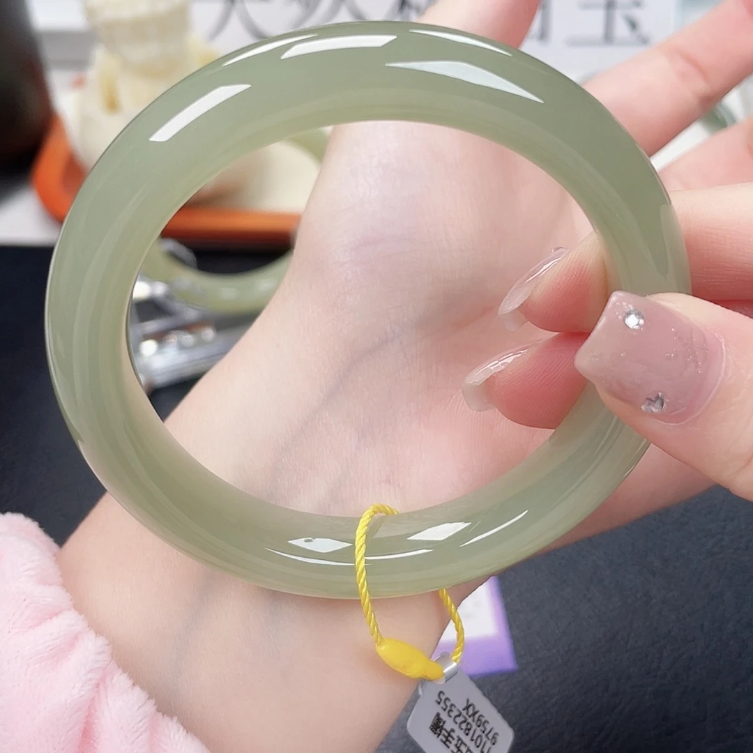 和田玉未镶嵌手镯5960