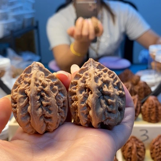 把件桃核东北秋子50