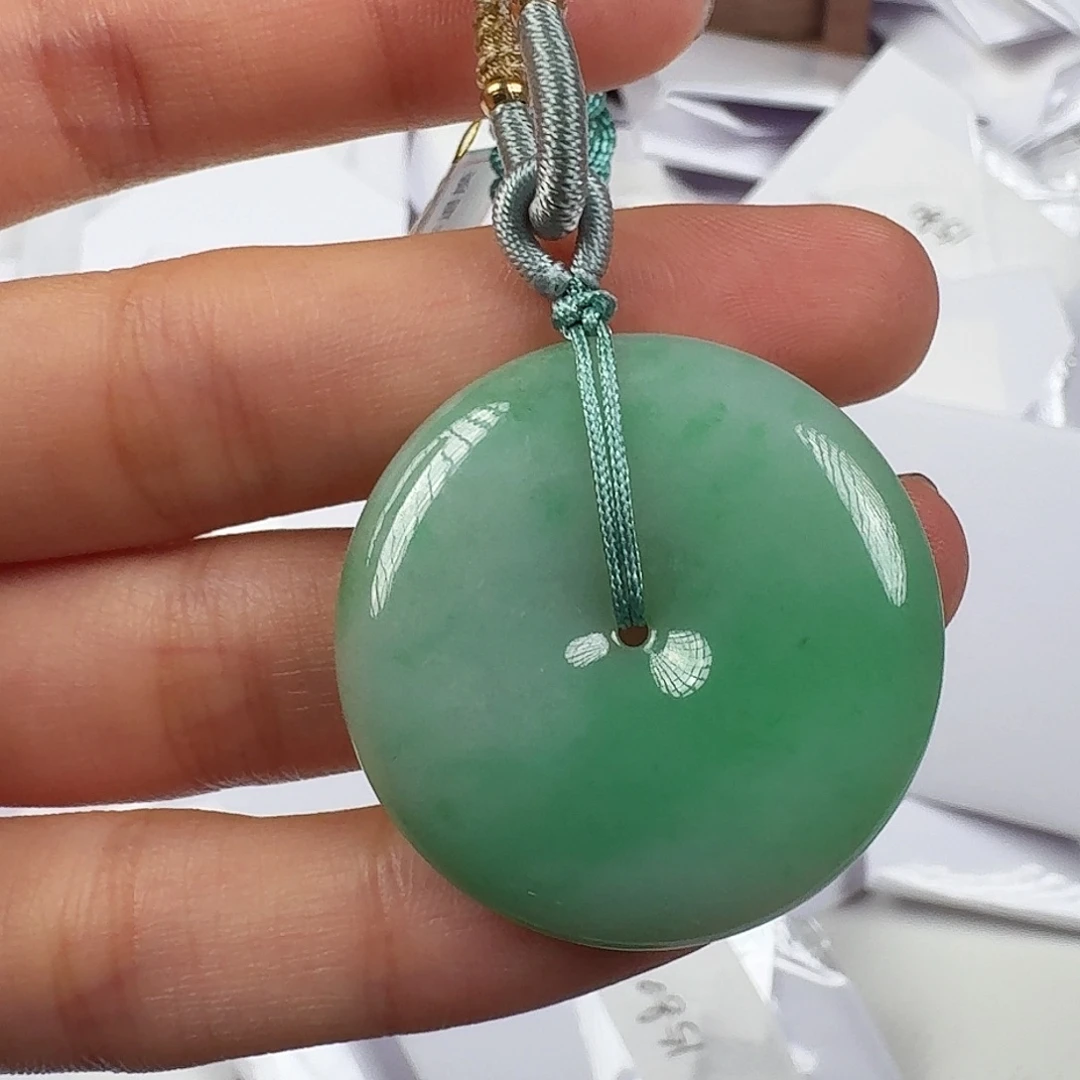 翡翠未镶嵌颈饰11