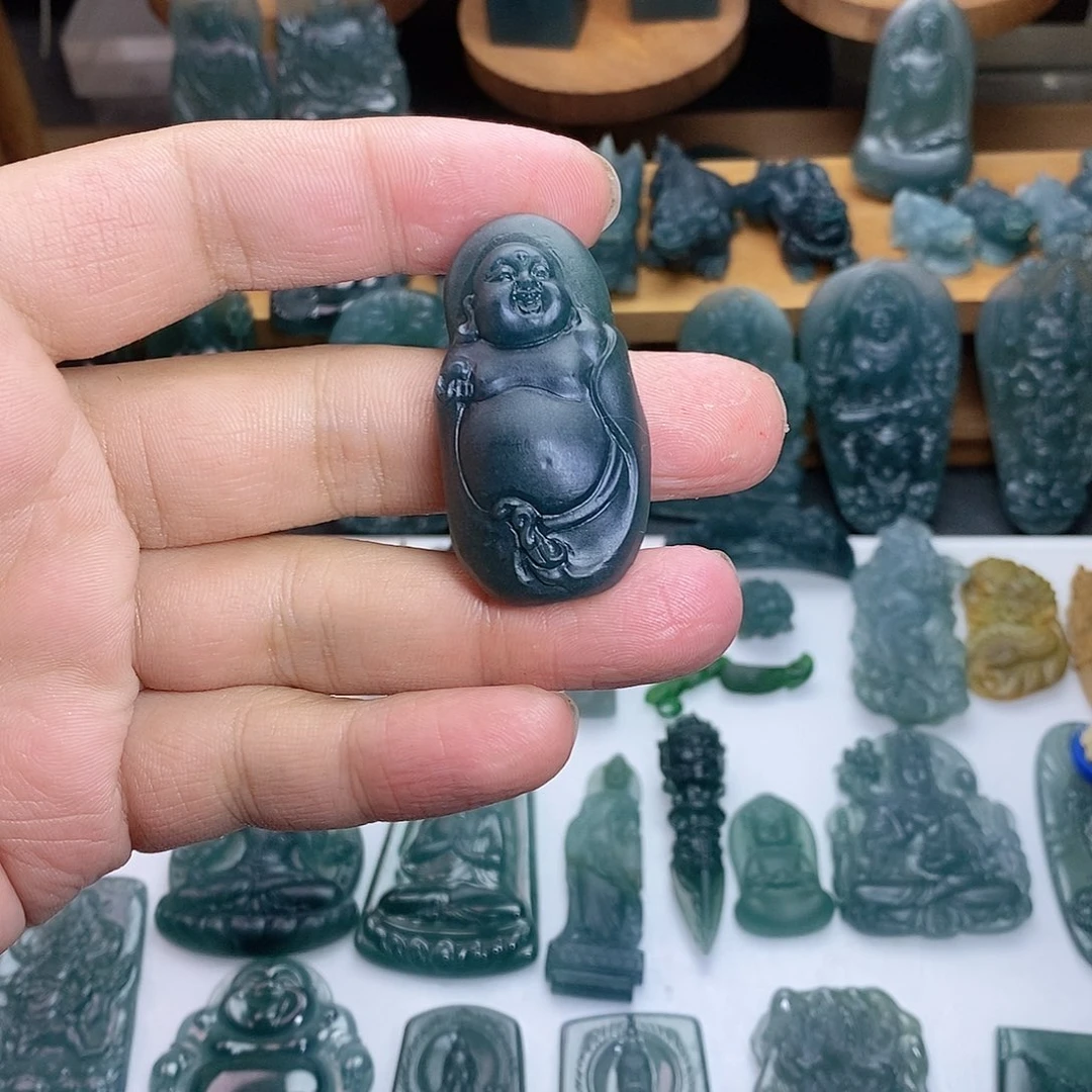 定制翡翠未镶嵌佛