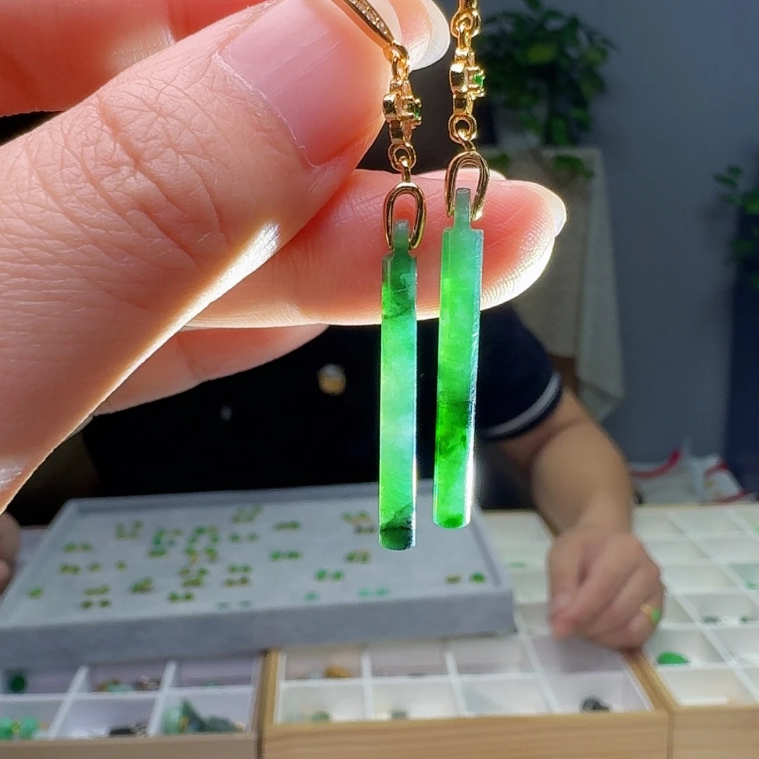 翡翠银S925镶嵌耳饰天然