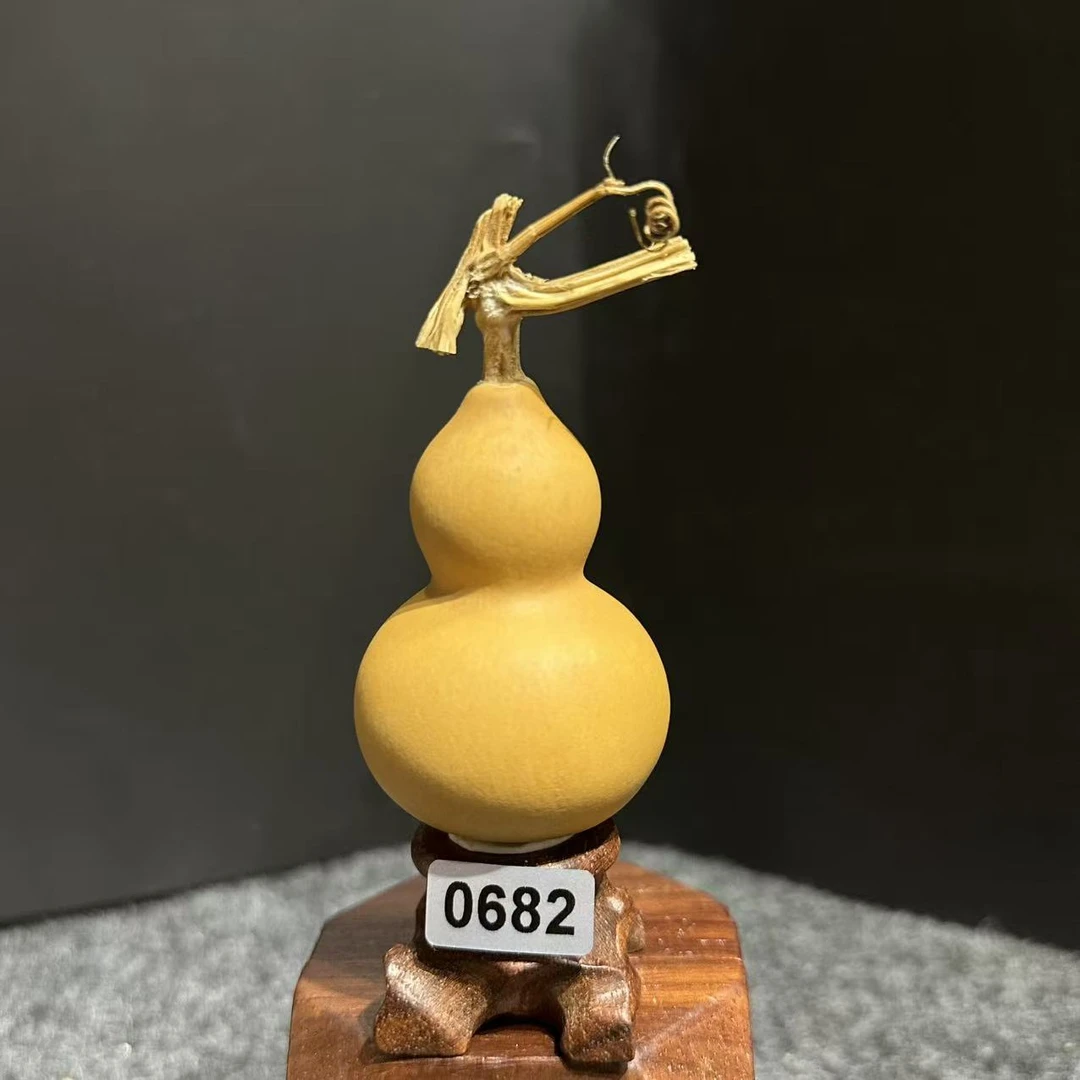 0682号拍品（葫芦）