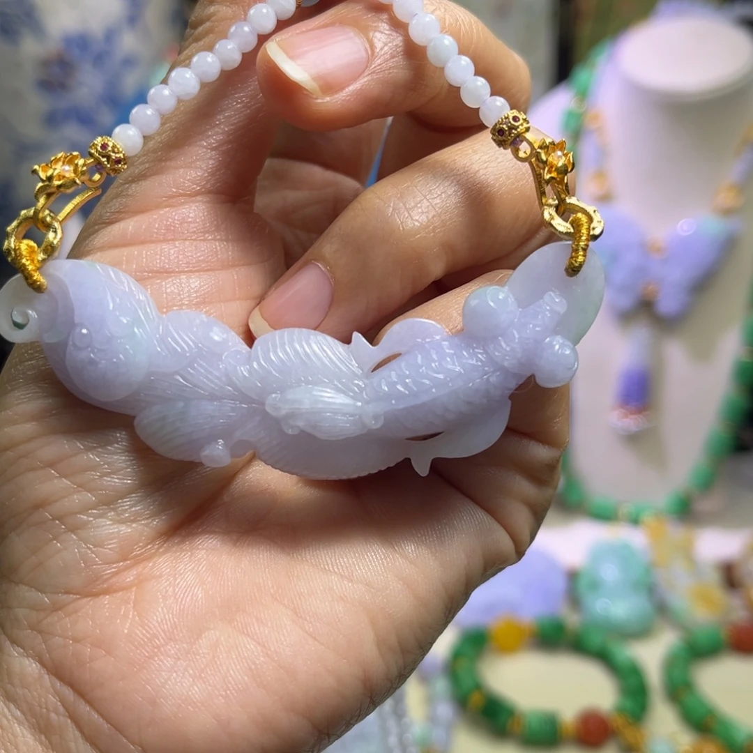 秒***婆翡翠未镶嵌颈饰天然翡翠