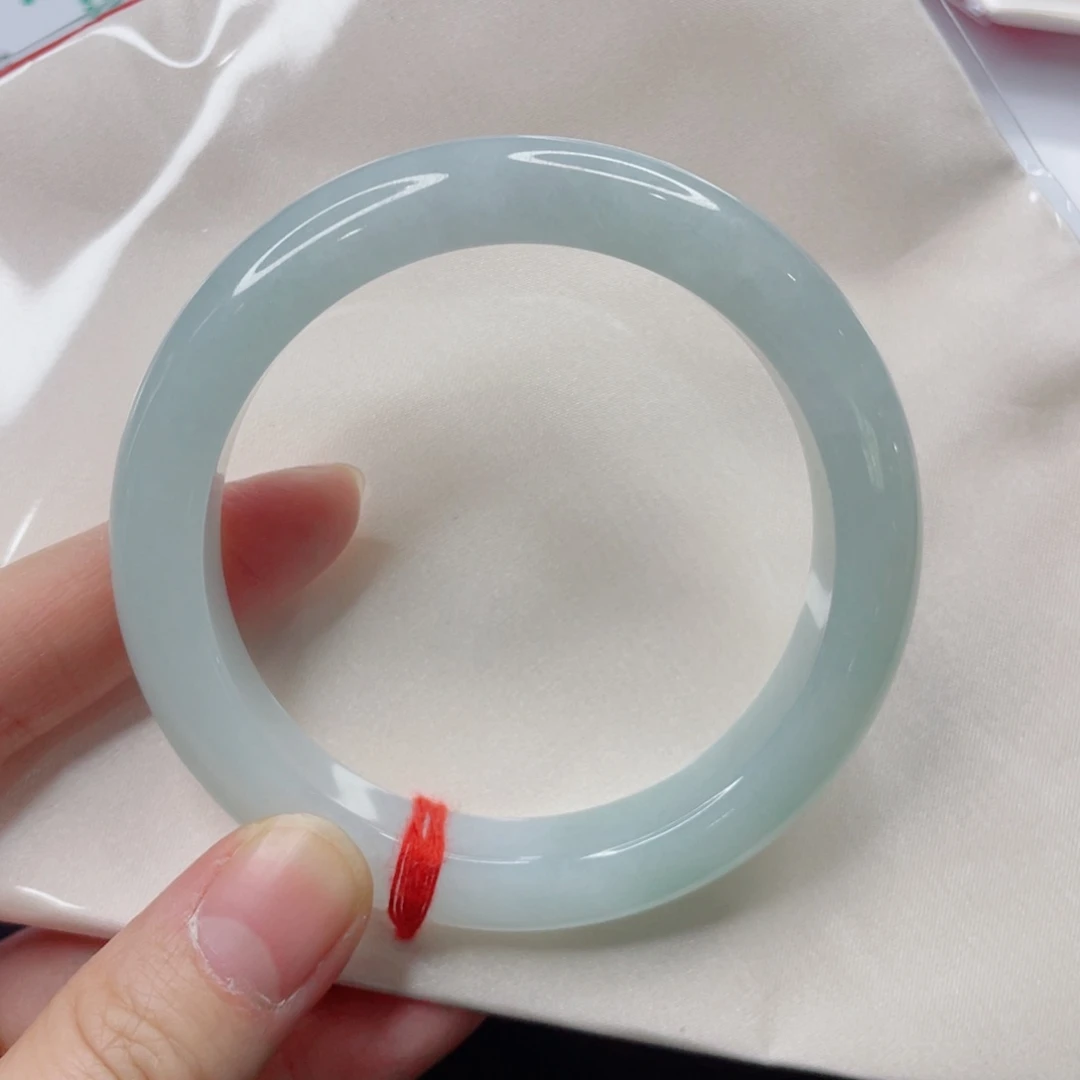 未镶嵌手镯翡翠手镯