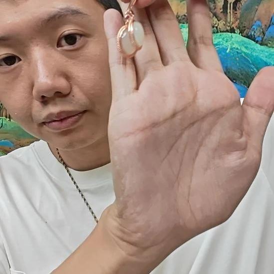 和田玉未镶嵌耳饰?****?