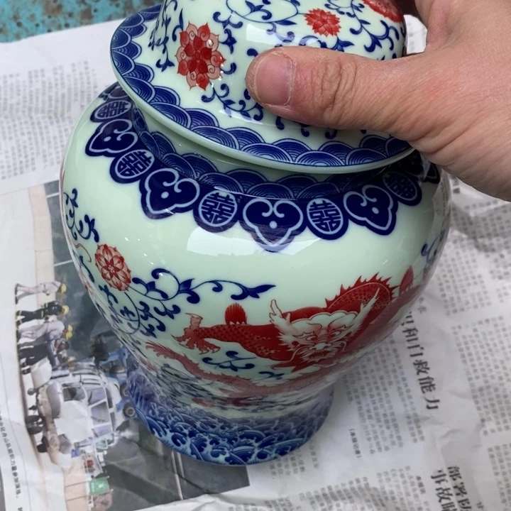 摆件陶瓷绿稀土釉里红龙纹将军罐