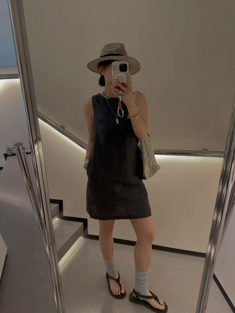 东大门HE圆领宽松无袖连衣裙NO退470