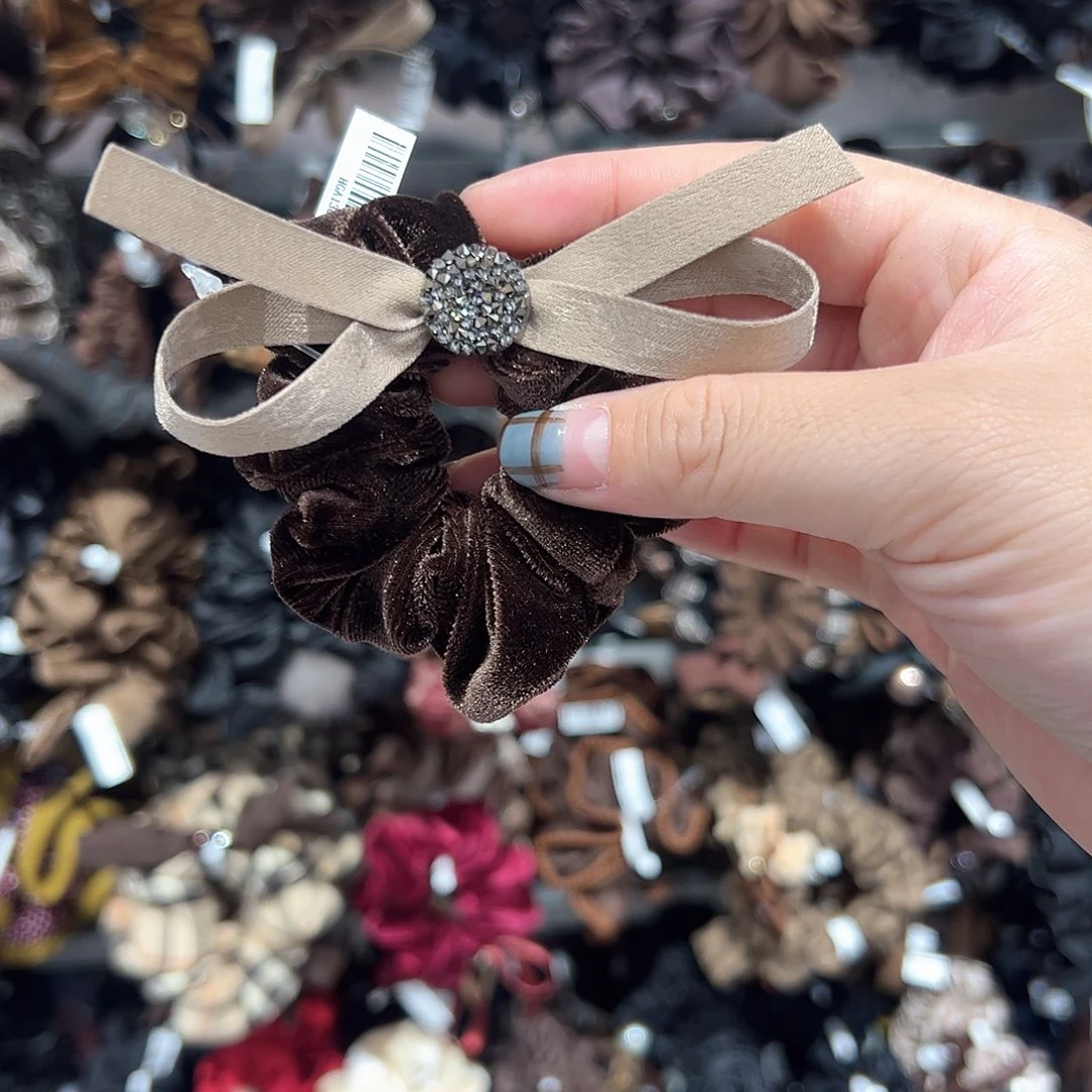 布艺非金属咖色丝绒蝴蝶结发圈