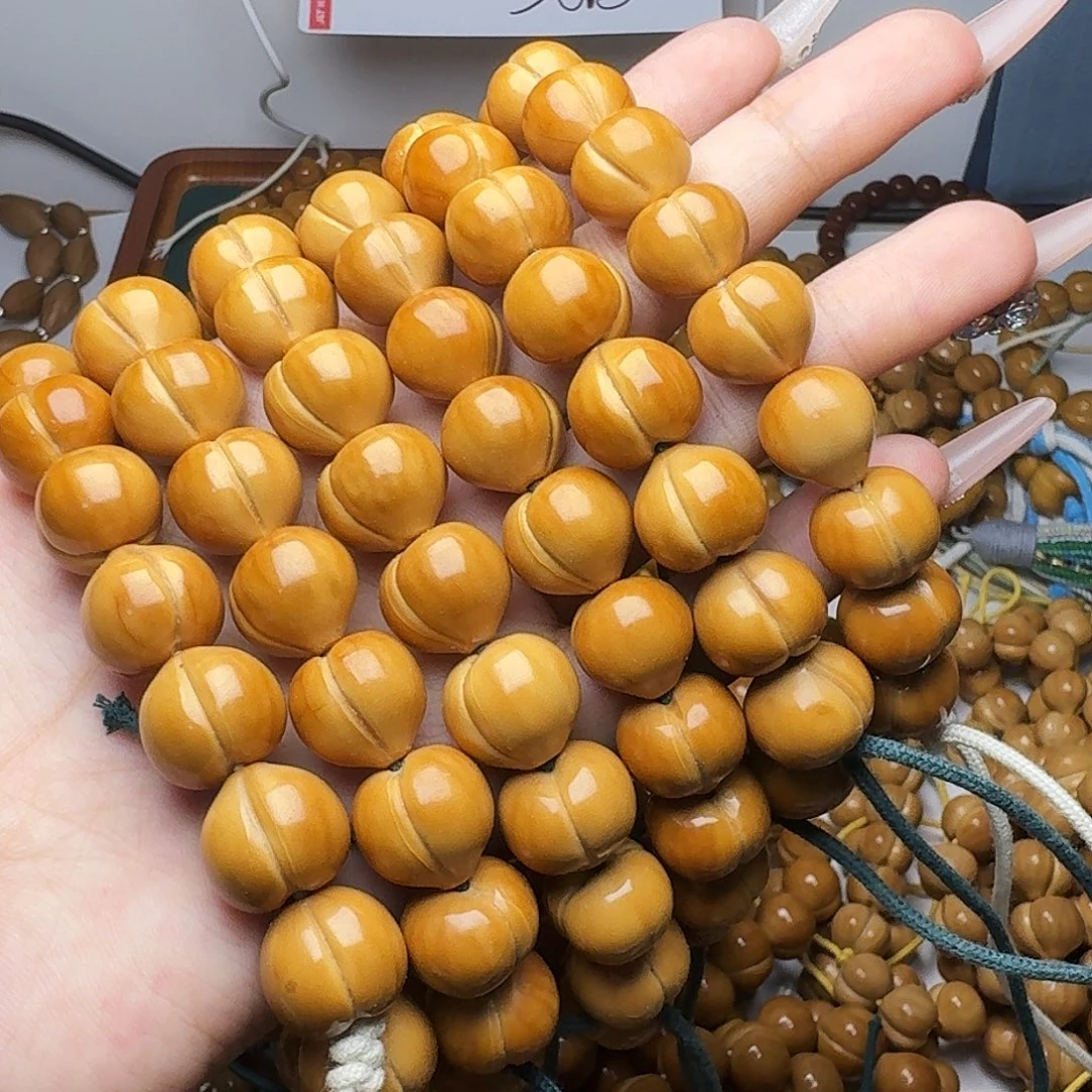 吊坠猴头核桃屁桃