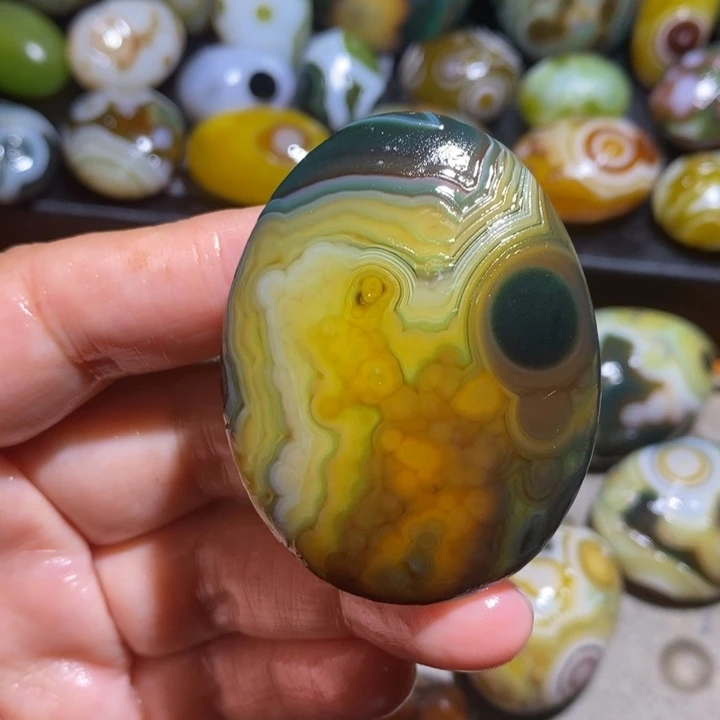 未镶嵌玛瑙/玉髓珠宝半成品112