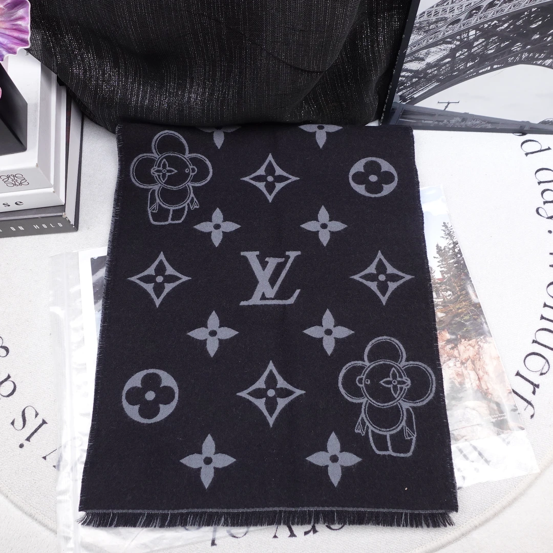 95新 LouisVuitton/路易威登 围巾/T10255224
