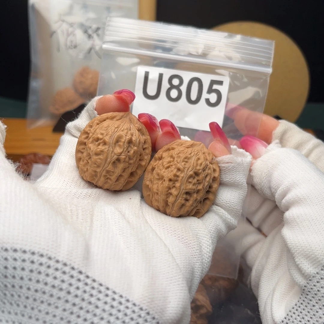 文玩核桃把件32凤胆u805