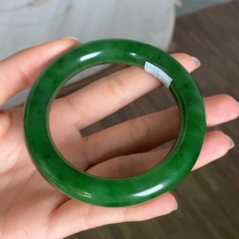 【闪购商品】未镶嵌手镯和田玉（碧玉）