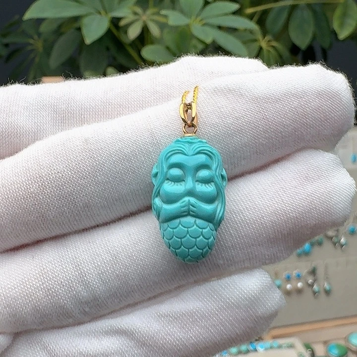 绿松石18K金镶嵌颈饰吊坠