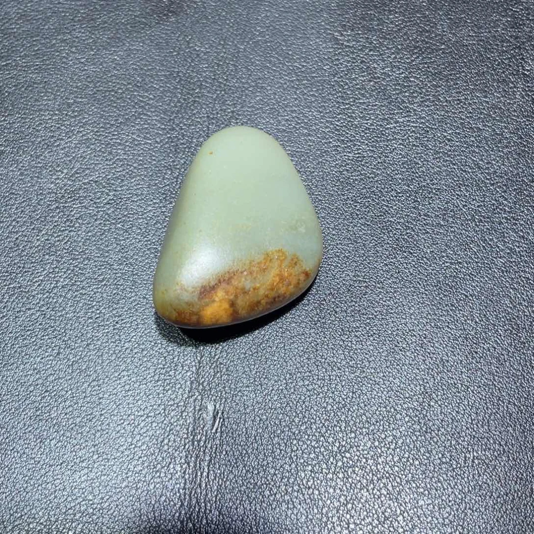 y***q和田玉未镶嵌把件