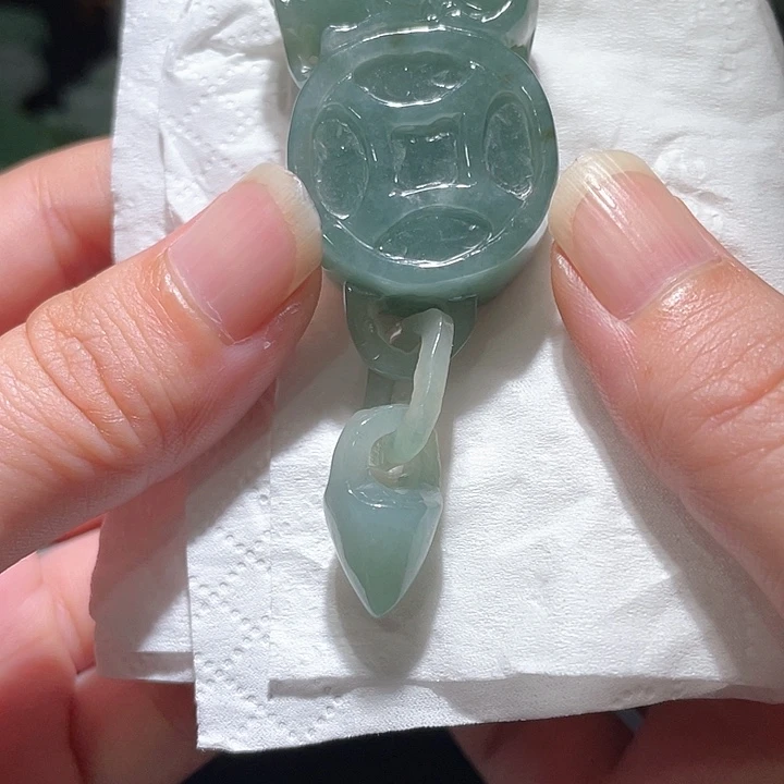 颈饰未镶嵌翡翠天