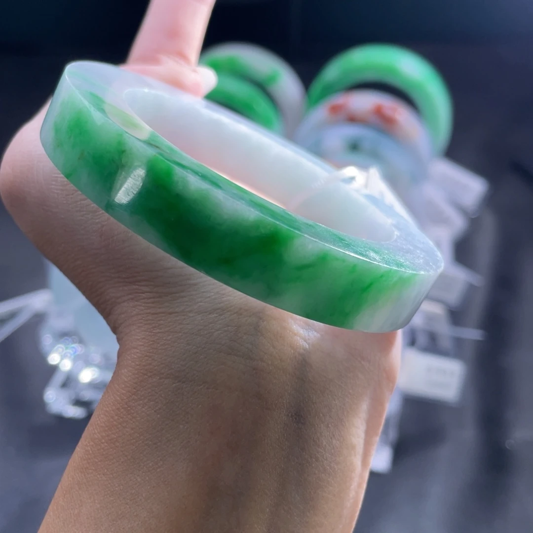 定制翡翠未镶嵌正圈