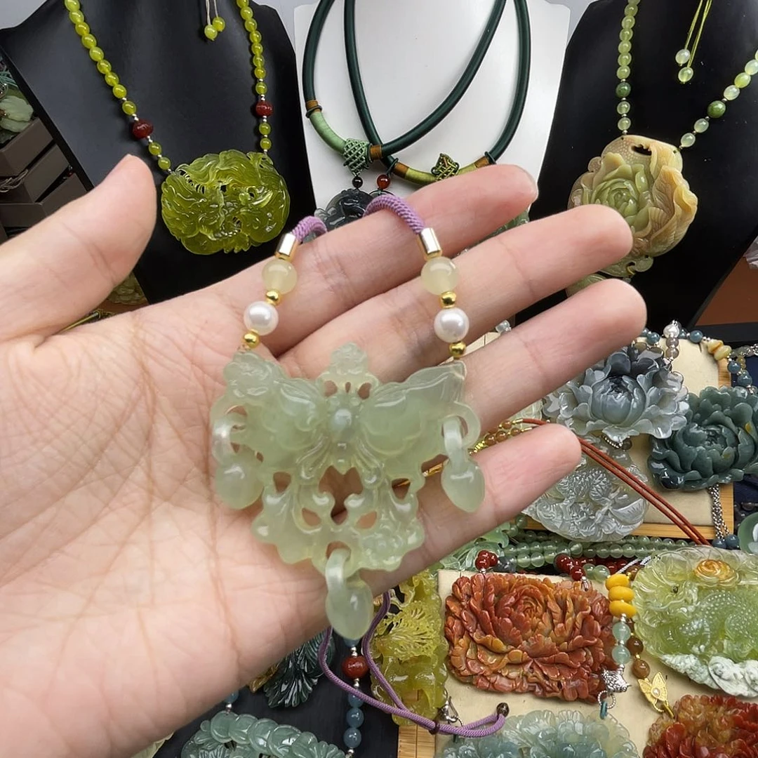 岫玉未镶嵌毛衣链