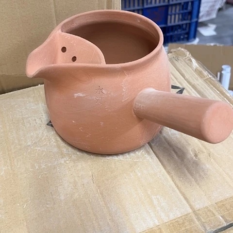 微瑕，明火口径10高度10水丁，约900毫升