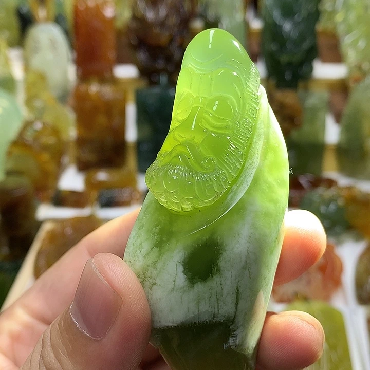 蛇纹石玉未镶嵌珠宝半成品