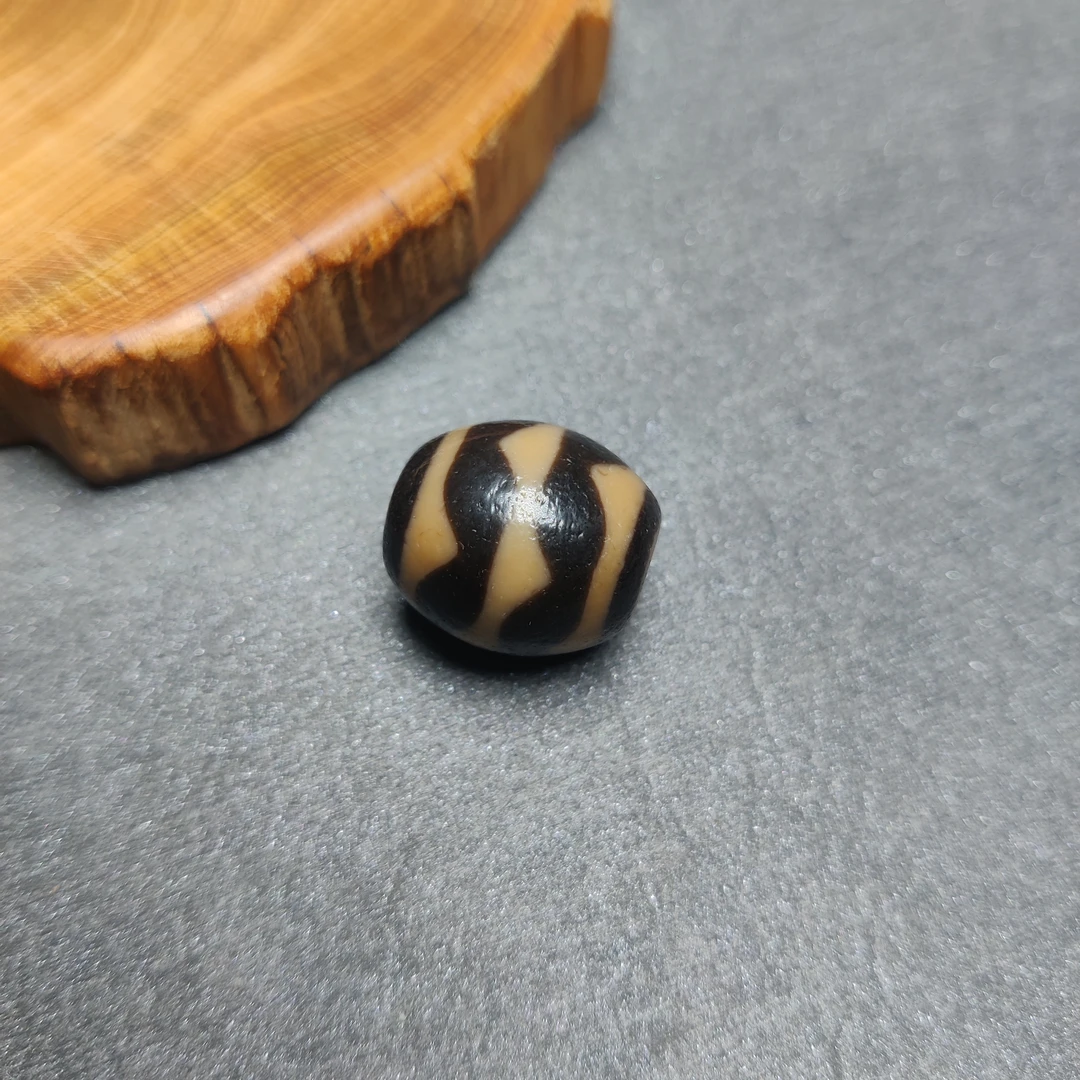 台珠黑金双牙牙达洛玛瑙珠同品包浆感性价比高百搭