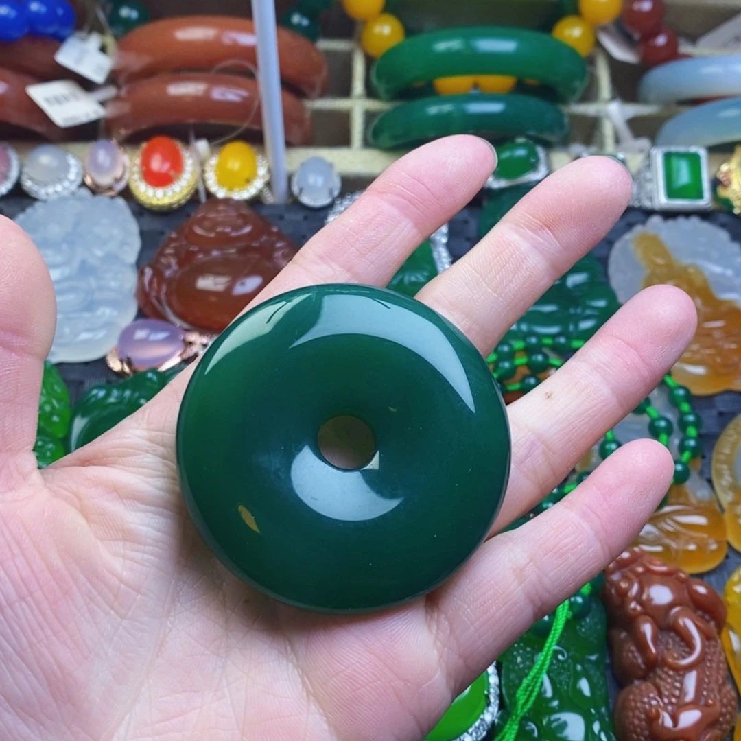 孤***影玛瑙/玉髓未镶嵌颈饰