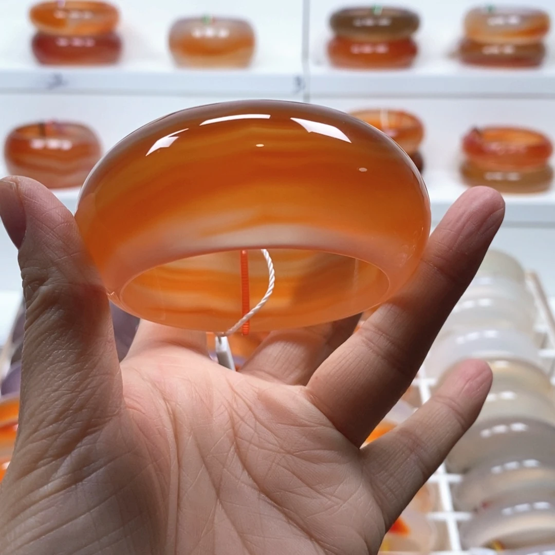 玛瑙/玉髓手镯未镶嵌