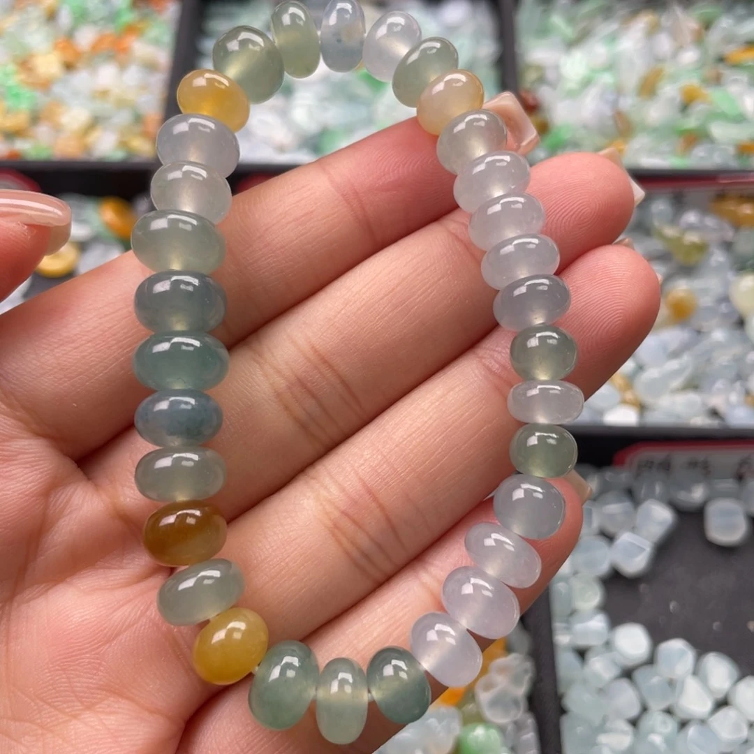 颈饰未镶嵌翡翠手串