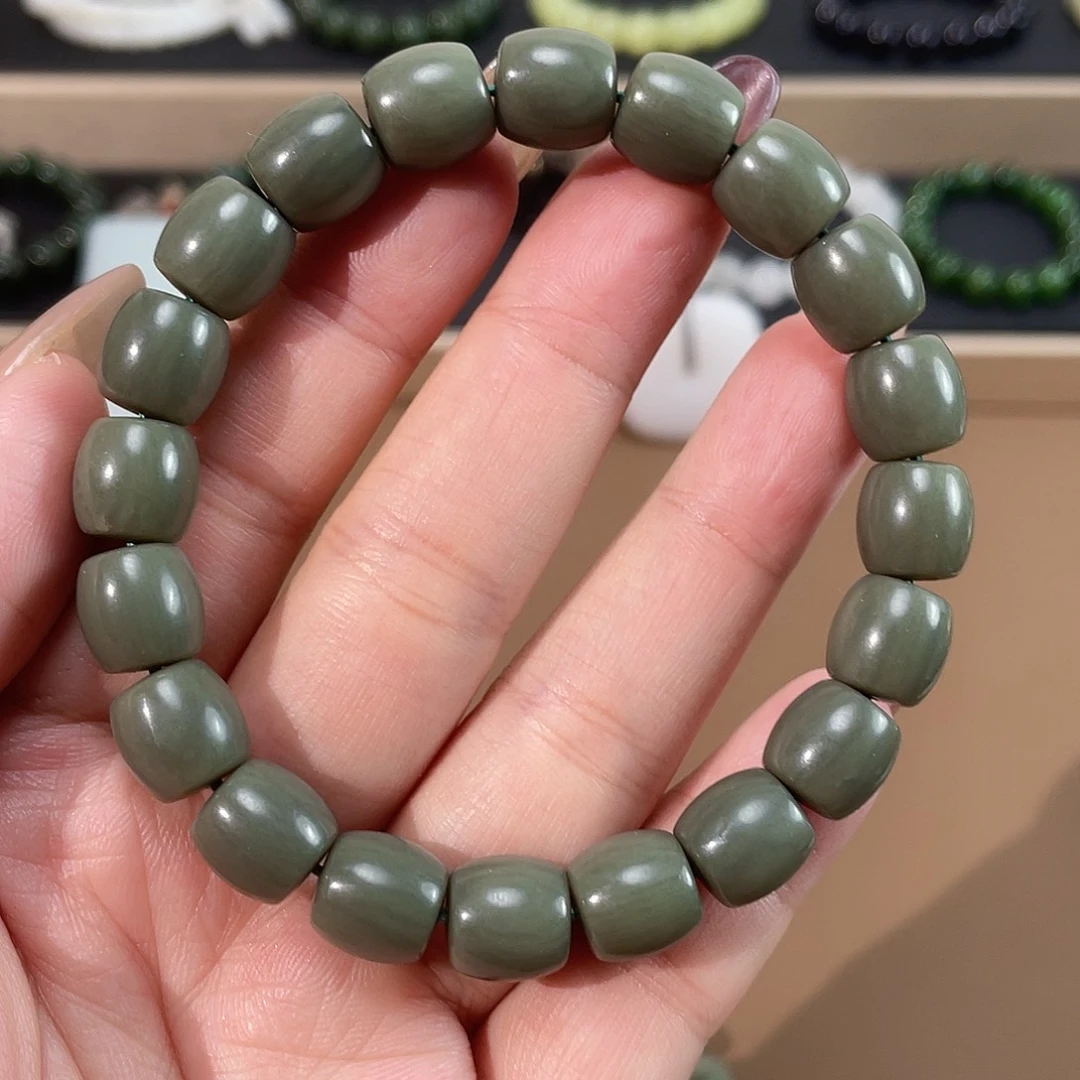 和田玉手链未镶嵌豆青 10