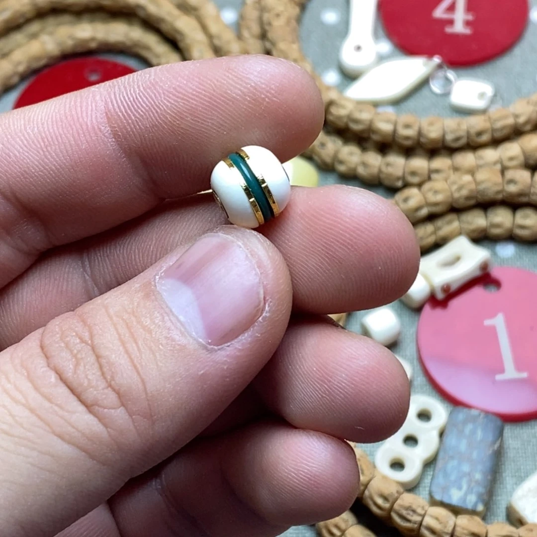 柏香籽/百香籽吊坠汉堡珠10左右