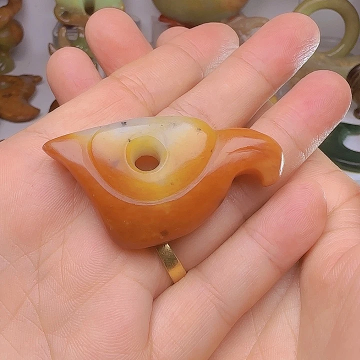 和田玉未镶嵌吊坠(不含链)
