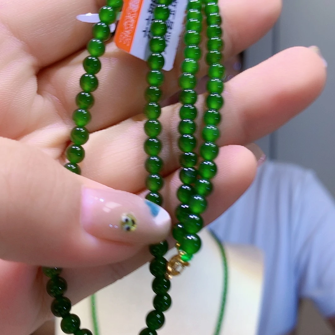 和田玉（碧玉）18K金镶嵌颈饰卡4锁骨链菠菜色