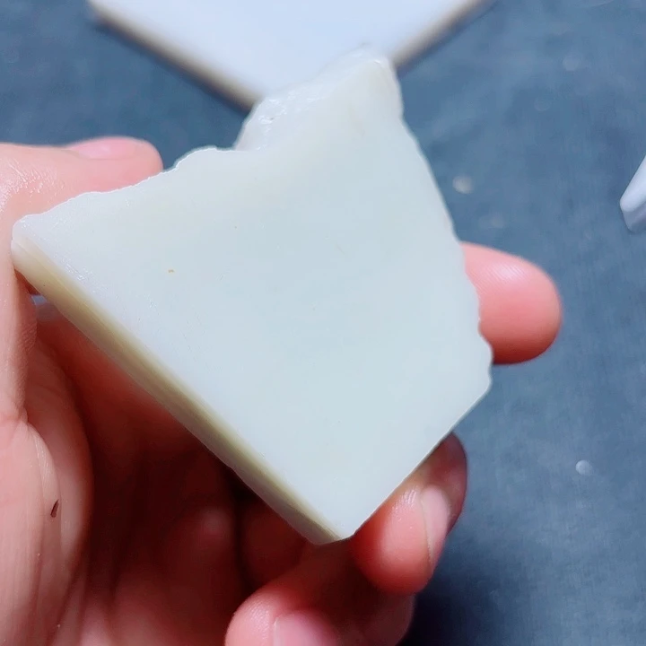 未镶嵌和田玉（糖玉）珠宝奇石