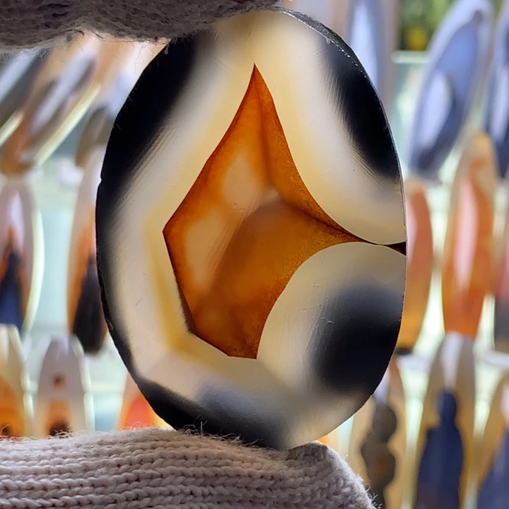 未镶嵌颈饰玛瑙/玉髓182