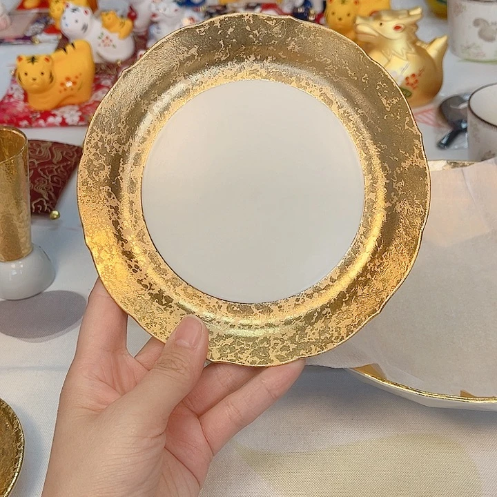 瓷片The first thing