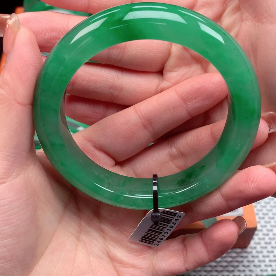 石英质玉手镯未镶嵌雪*使非洲翠