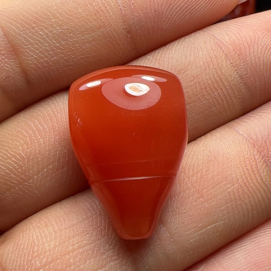 未镶嵌三通南红玛瑙F***?