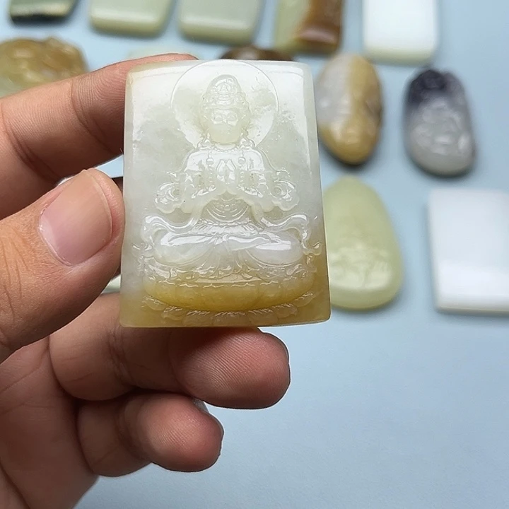 颈饰未镶嵌和田玉