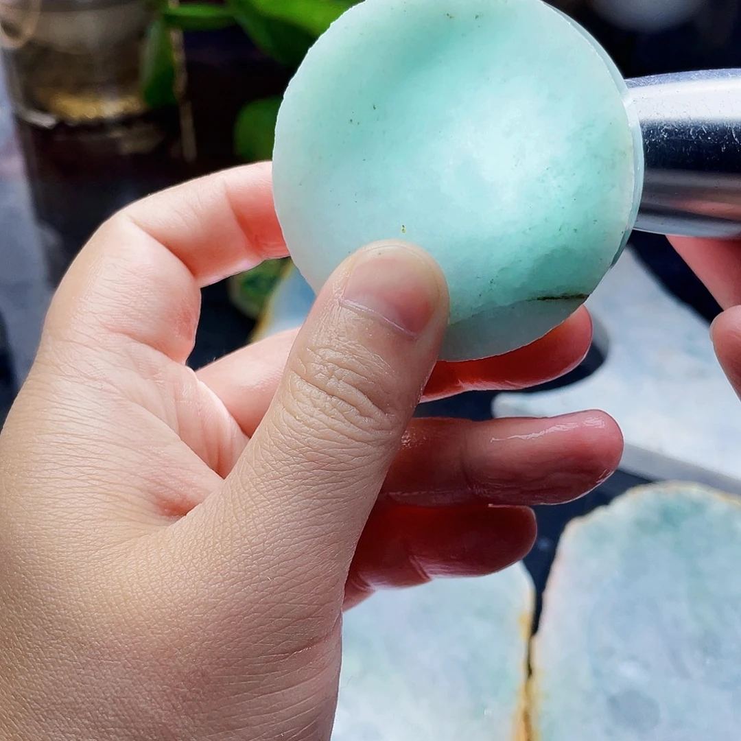 翡翠未镶嵌颈饰毛料41