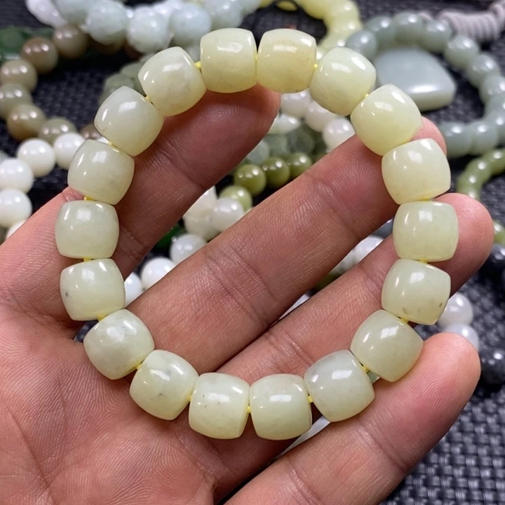 和田玉未镶嵌手链