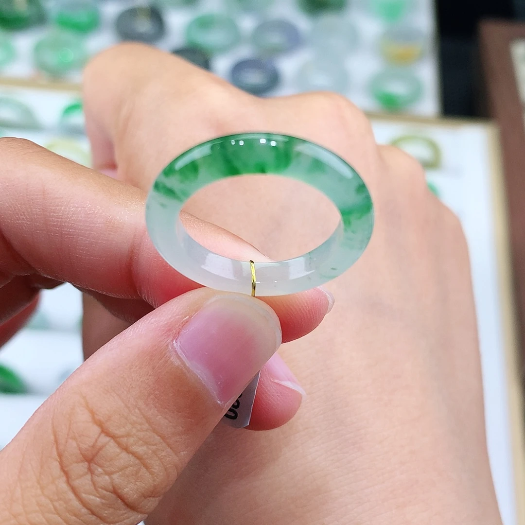 未镶嵌戒指翡翠14-15号冰润飘绿花