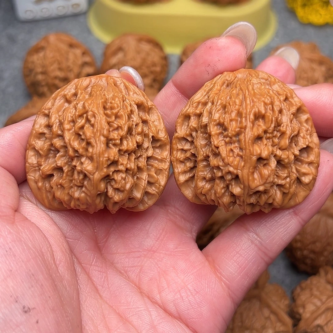 把件文玩核桃毕业三角疆43全品