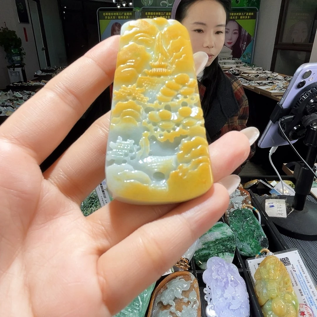 颈饰未镶嵌翡翠一