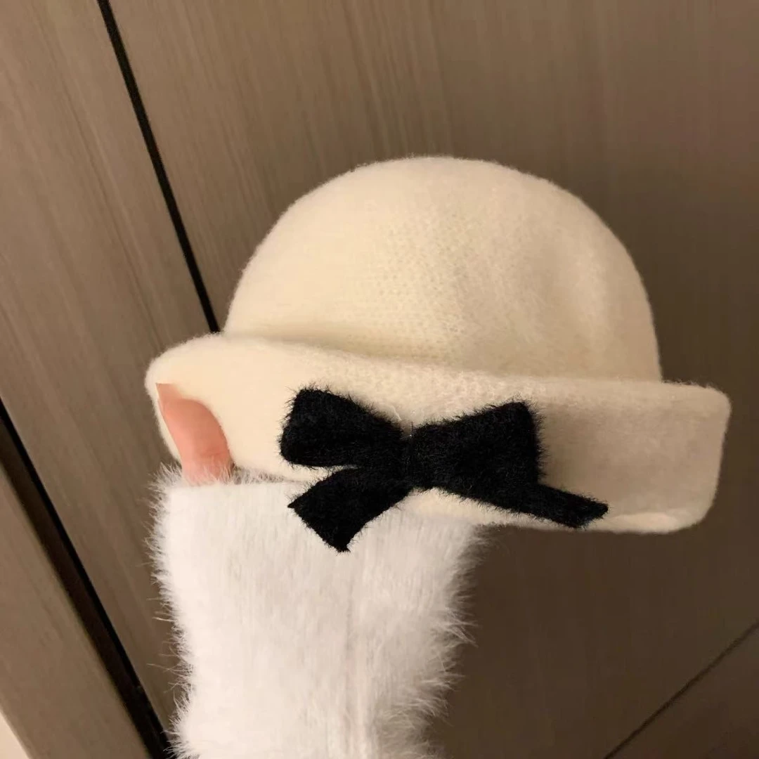 曼曼【XL集合】网红白色时尚百搭女士加厚保暖秋冬季包头ins